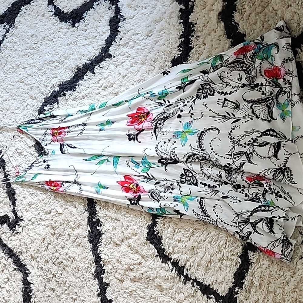 Pretty floral maxi dress